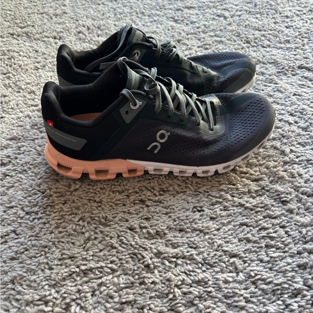 On Running Women's Black and Gray Athletic Shoes - Picture 2 of 5